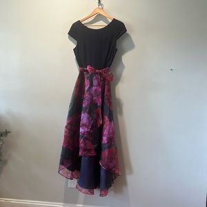 SLNY Size 8 cocktail dress